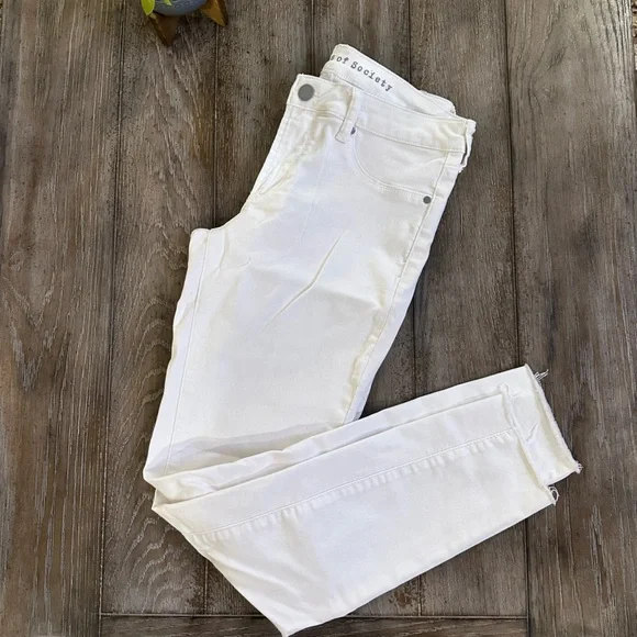 Articles Of Society Women's Crisp White Ankle Jeans - Picture 1 of 11